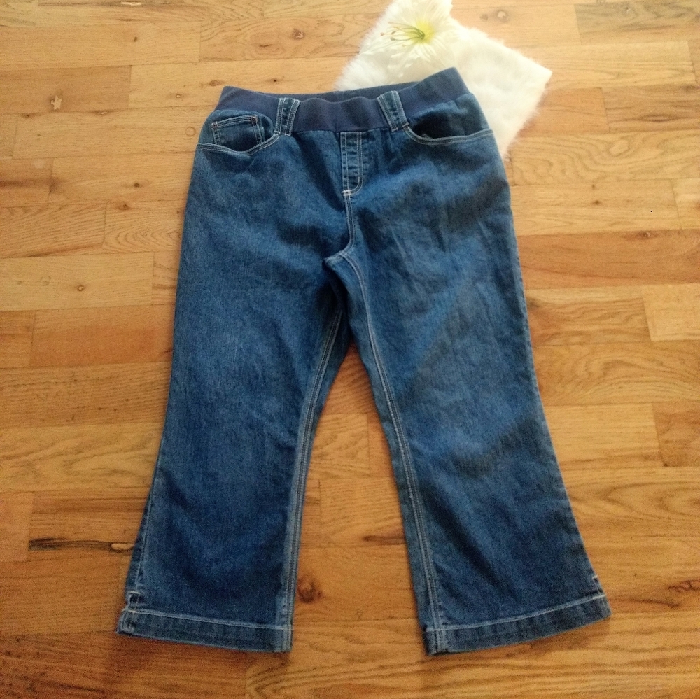 Announcements Maternity Blue Denim Capris Medium